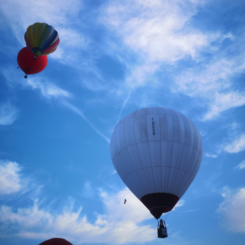 Le spectacle des Montgolfières de la Coupe Icare 2025