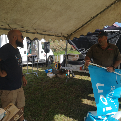 Manuel et Patrick en pleine discussion