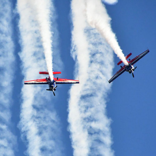 Magnifique vol de la patrouille de France à la Coupe Icare 2025
